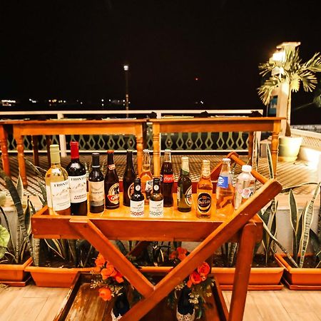 Hotel Peten Express Флорес Экстерьер фото