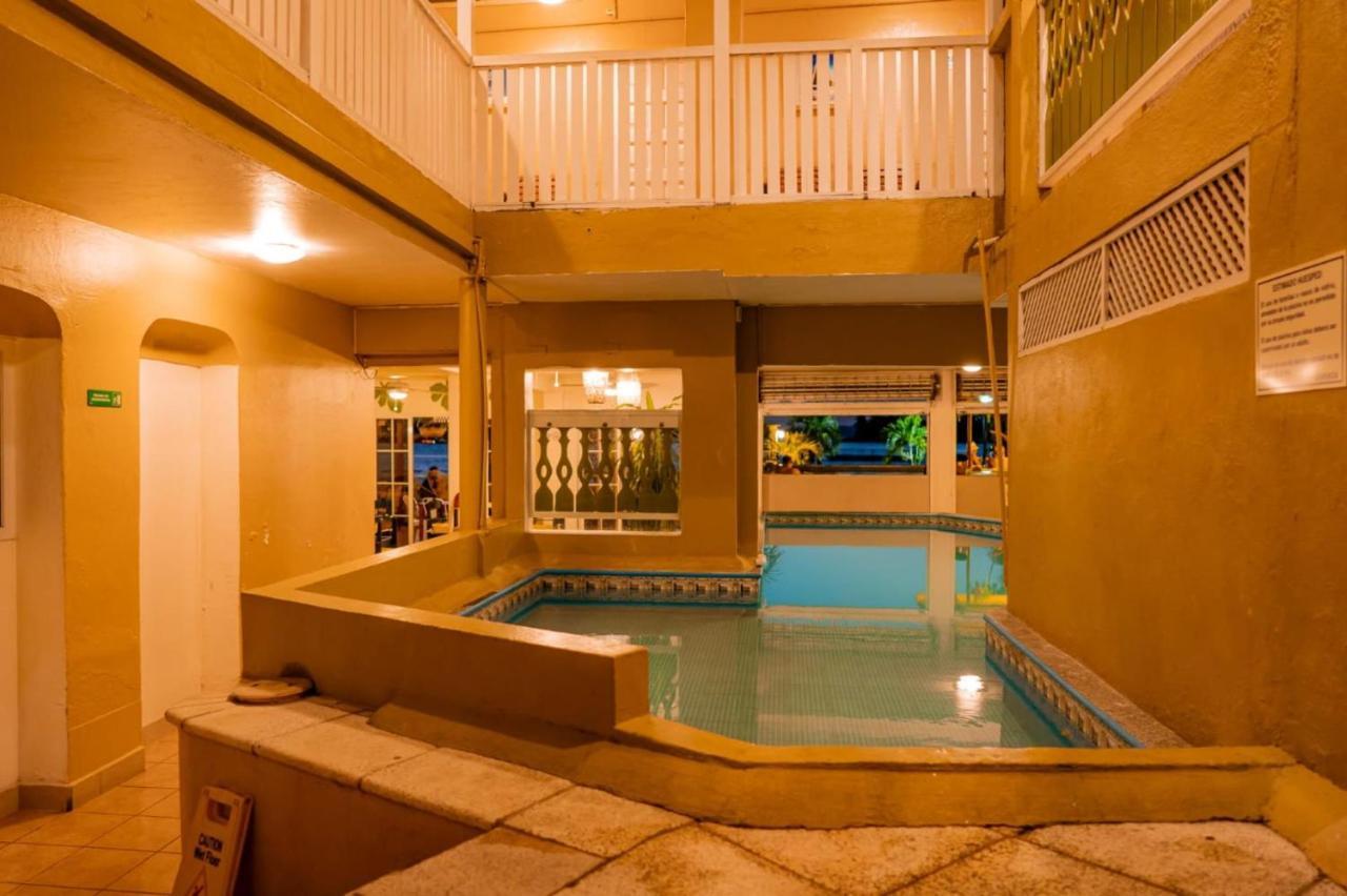 Hotel Peten Express Флорес Экстерьер фото