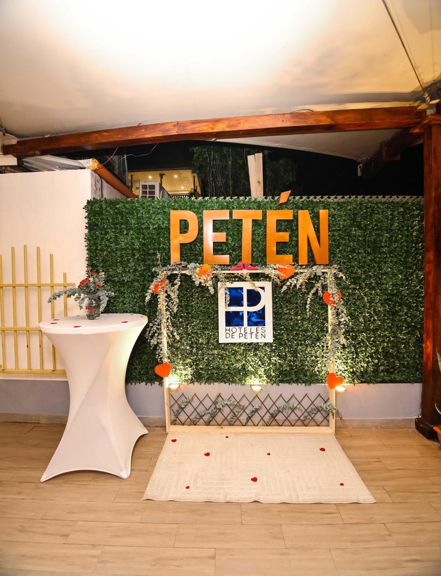 Hotel Peten Express Флорес Экстерьер фото